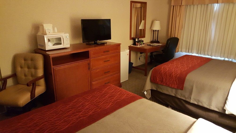 Comfort Inn & Suites Виктория Экстерьер фото