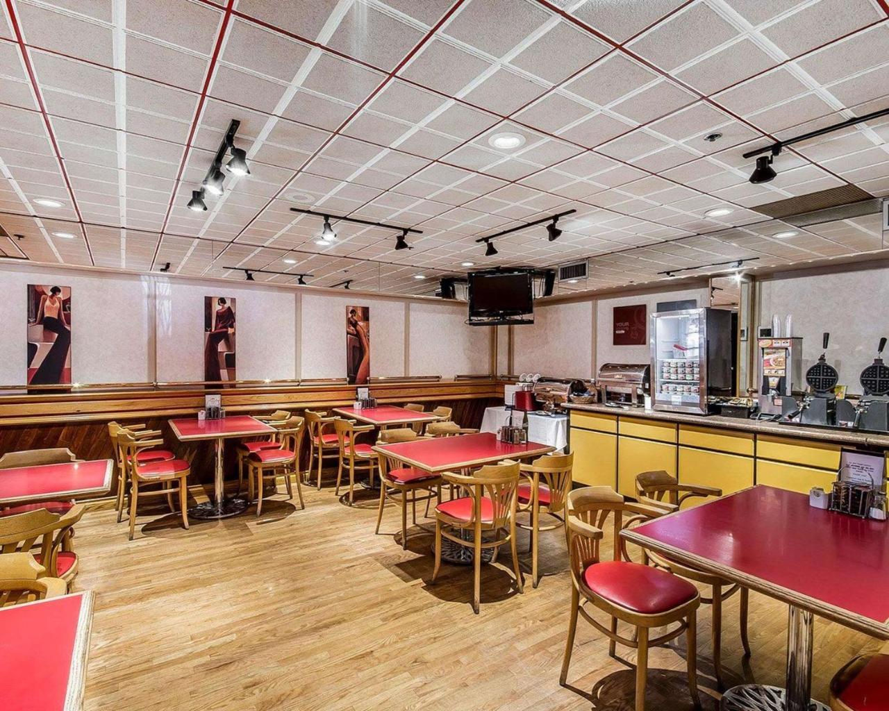 Comfort Inn & Suites Виктория Экстерьер фото