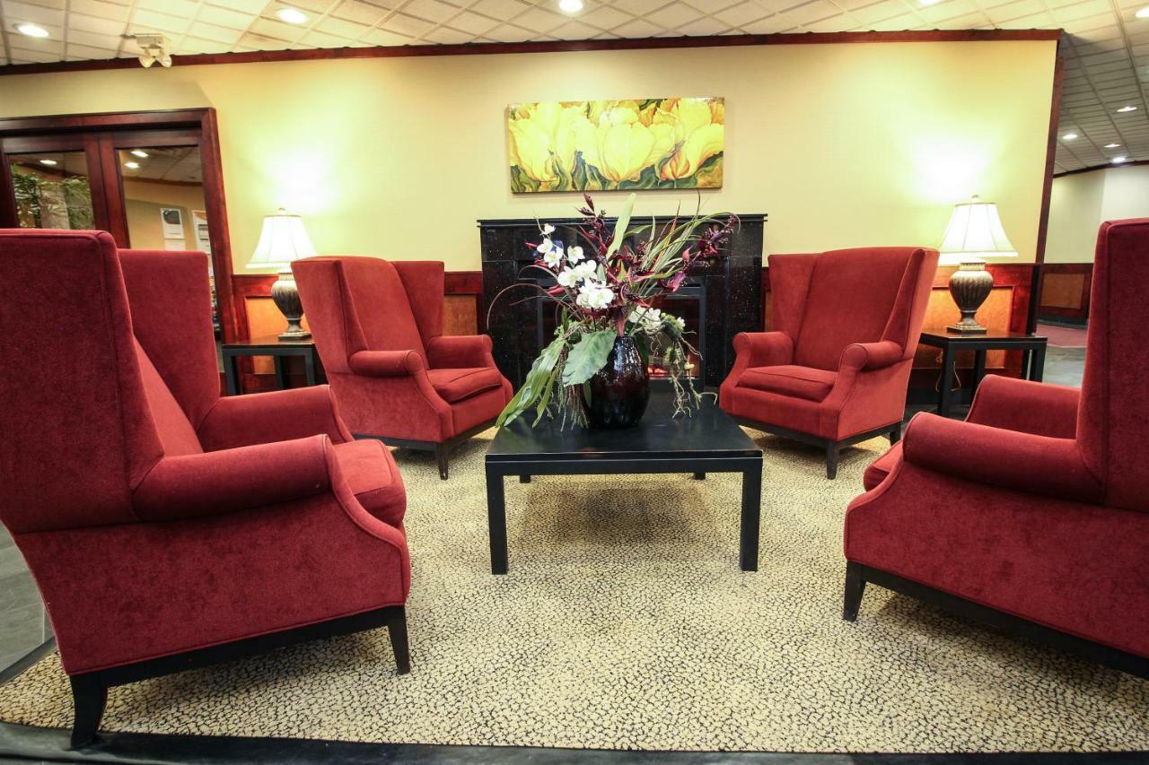 Comfort Inn & Suites Виктория Экстерьер фото