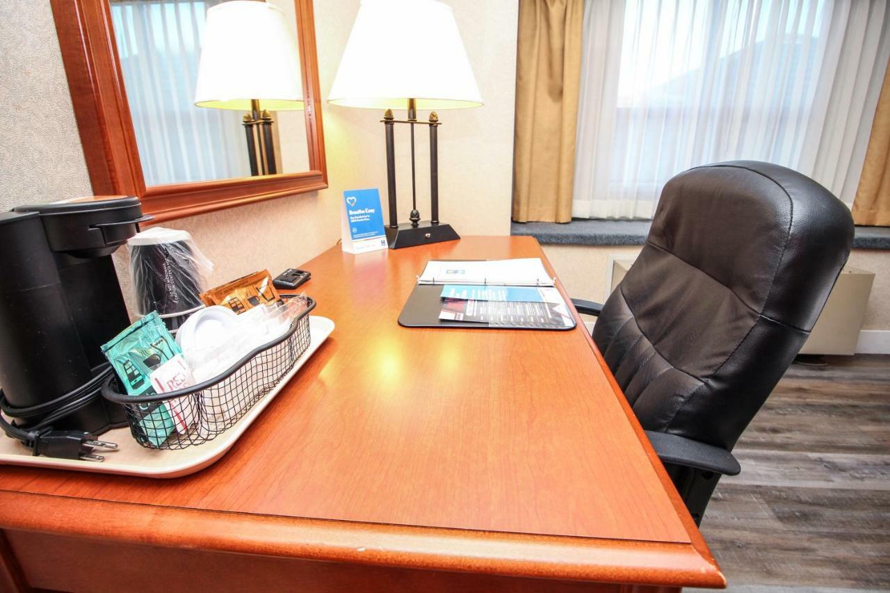 Comfort Inn & Suites Виктория Экстерьер фото
